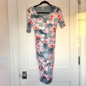 A Pea in the Pond Maternity Floral Dress. Size XS